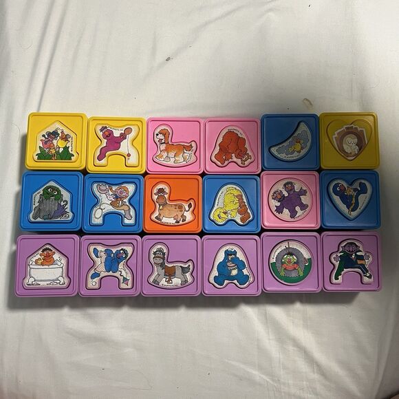 Playskool Match Ups Sesame Street Matching Puzzle Cubes (36 Pieces) - Picture 1 of 8